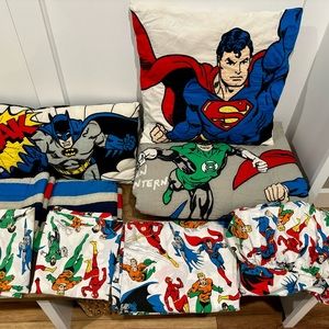 Pottery Barn Kids DC Comics Justice League Super Hero Quilt F/Queen Set